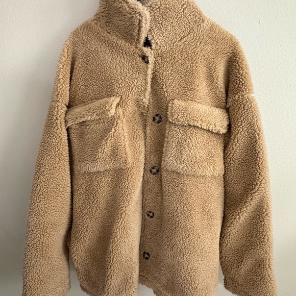 Forever 21 Jackets & Blazers - Forever 21 Tan Sherpa Jacket